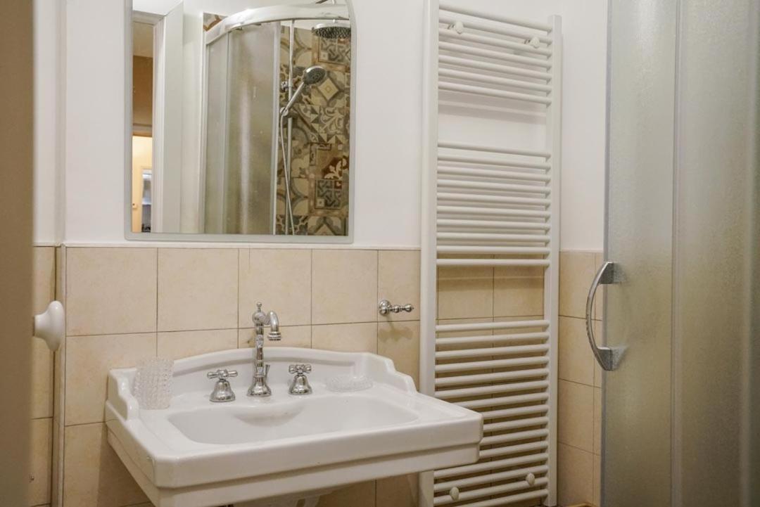 B&B I Sei Volti Лече Екстериор снимка